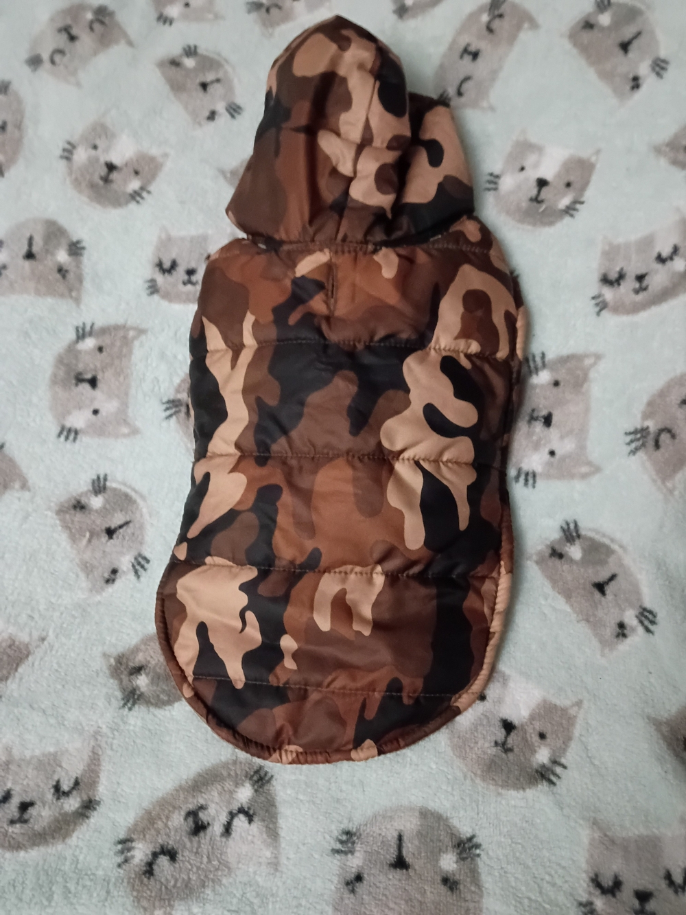 Camouflage Brown Dog Puffer Jacket with Hood Size Small